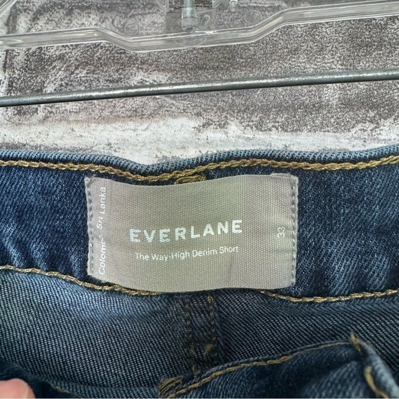 EVERLANE The Way High Denim Short Jean dark wash - Picture 5 of 10